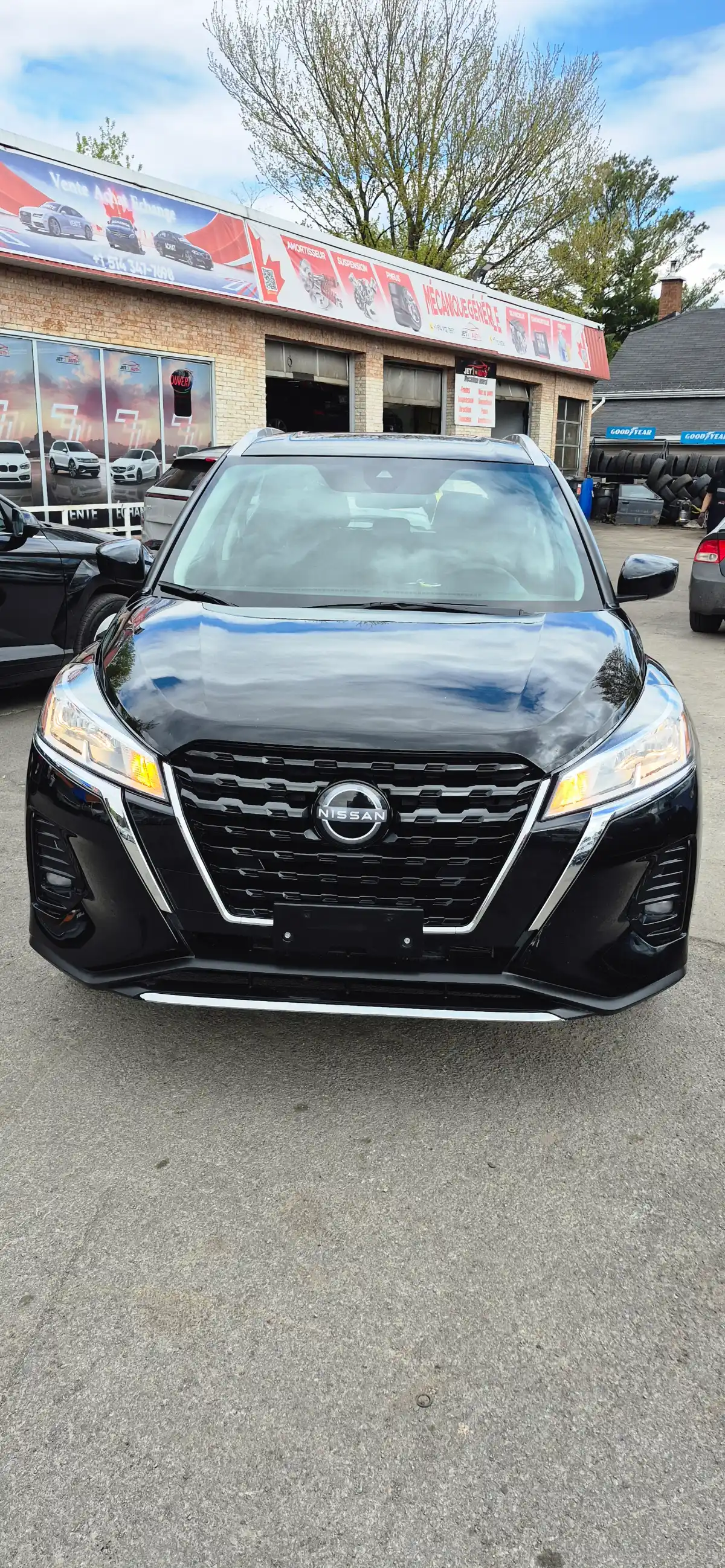 NISSAN KICKS   